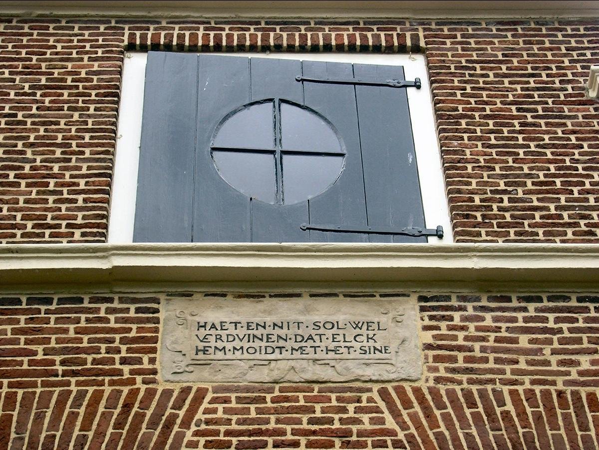 Moralistic facade text